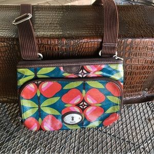 Fossil Key-Per floral red, teal, green, brown crossbody organizer purse